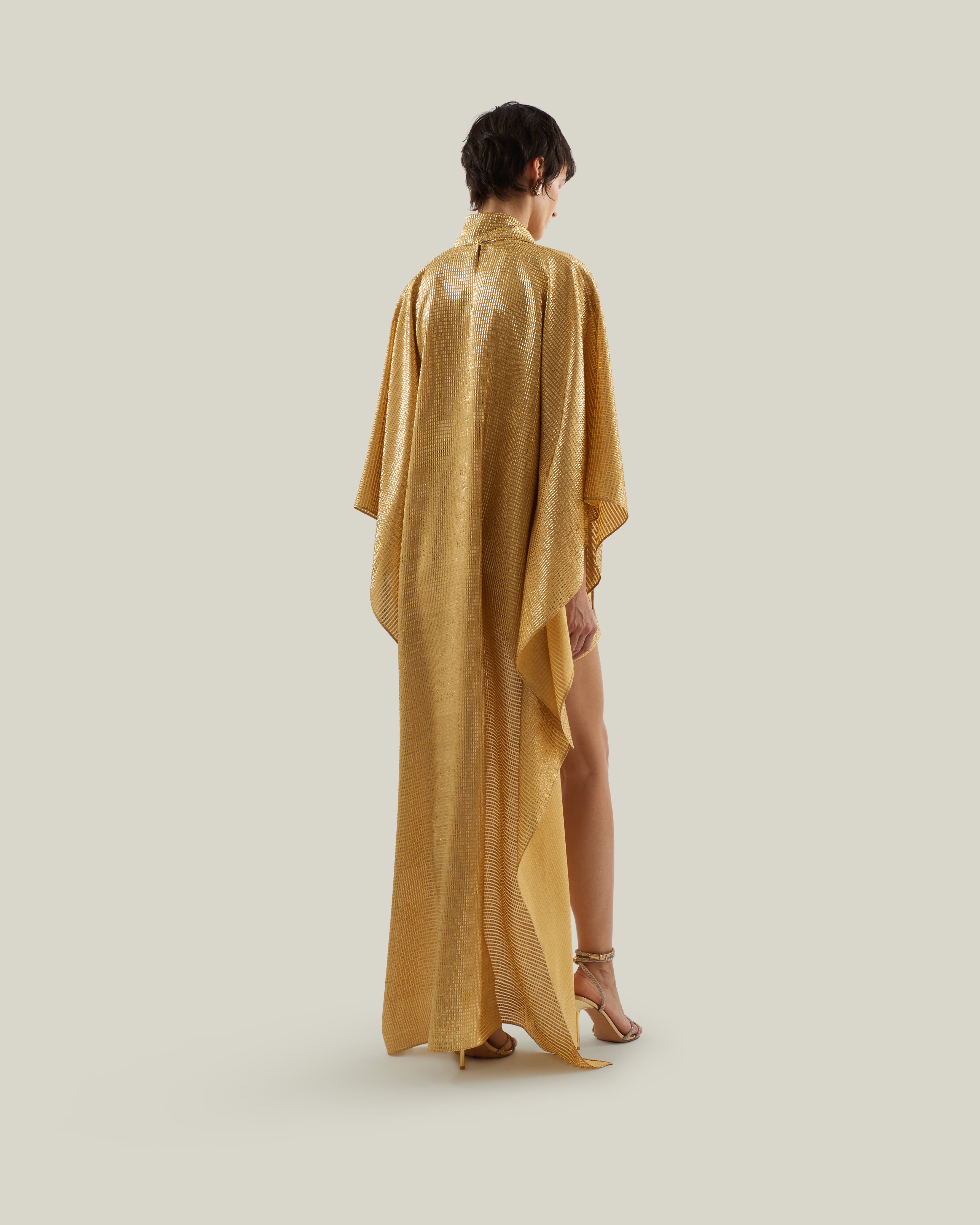 Denver Sunrise Kaftan in Antique Gold - Tree-dimensional lurex fil coupè high-neck asymmetrical short kaftan