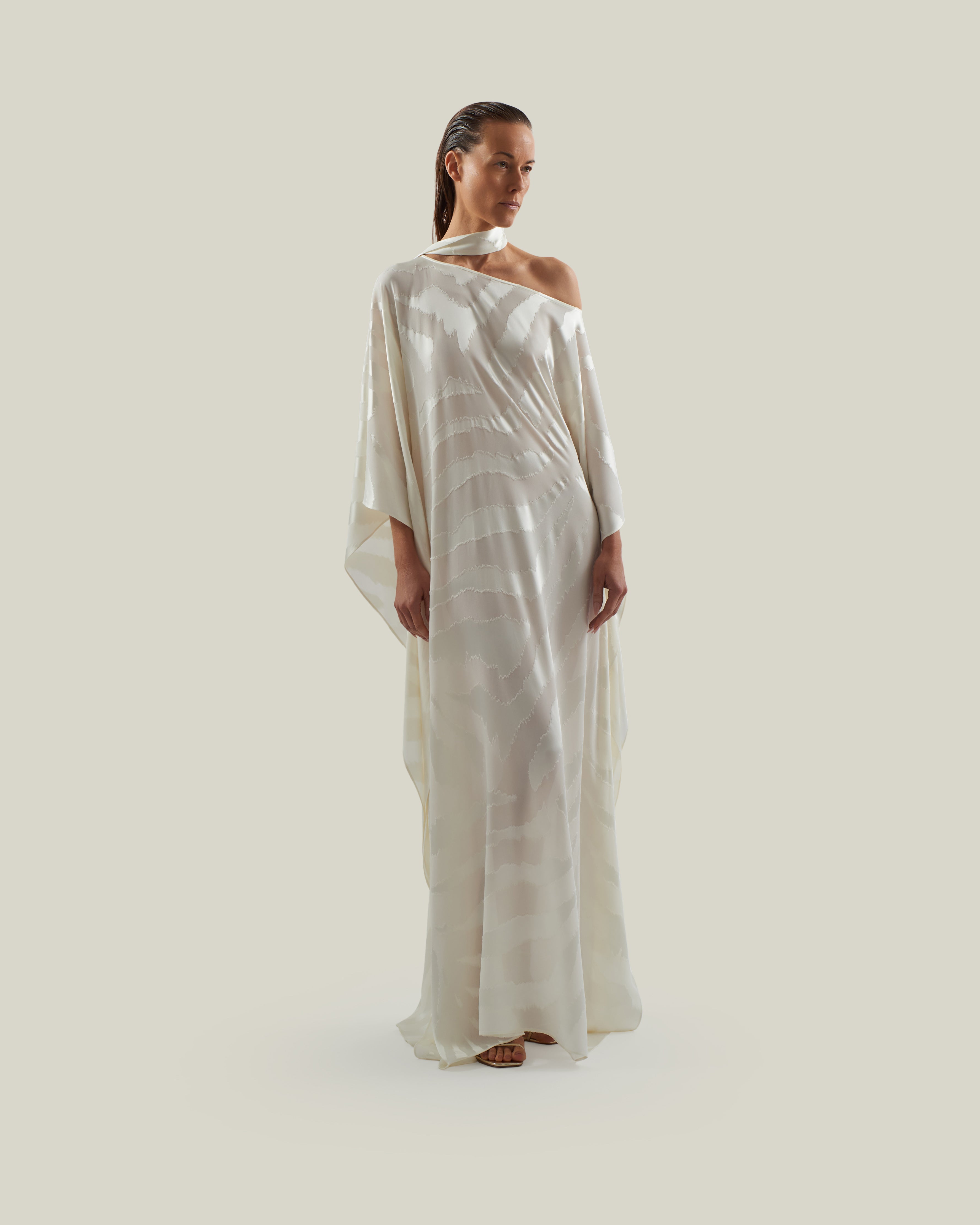 Streep Kaftan in Ivory - Zebra motif fil coupè cold shoulder maxi kaftan with scarf