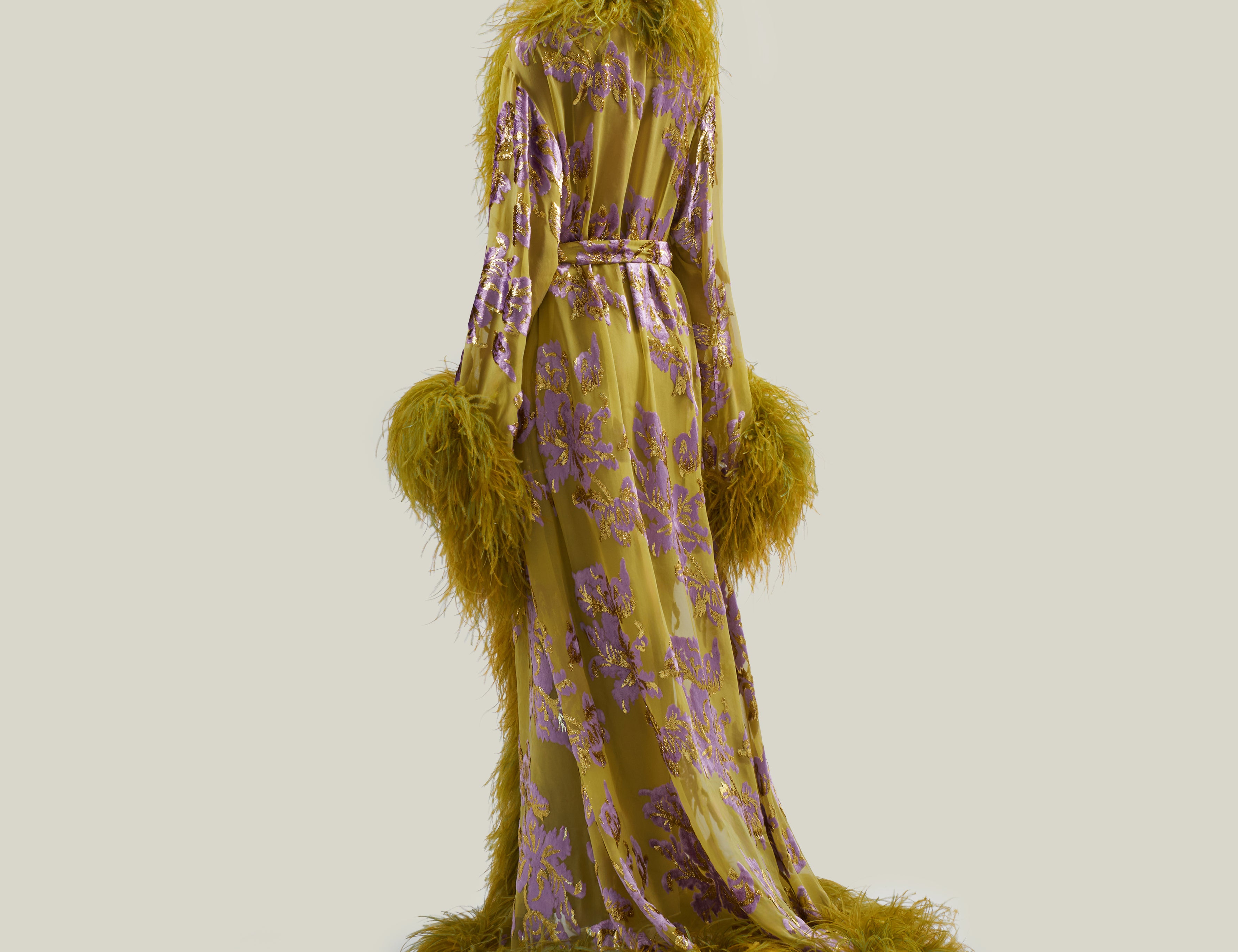 Feathers Taller Marmo Boutique Feathers Taller Marmo Boutique